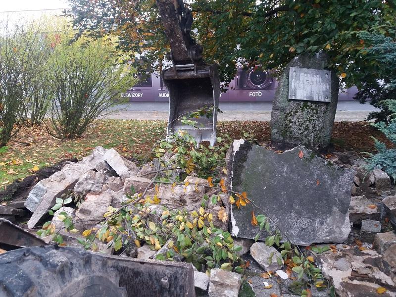 Rosja chce od Goleniowa wyjaśnień ws. zburzonych pomników