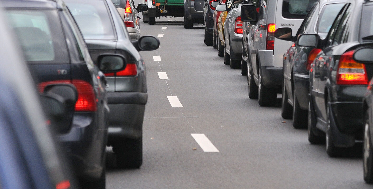 Utrudnienia na A6 w kierunku Berlina – zator drogowy