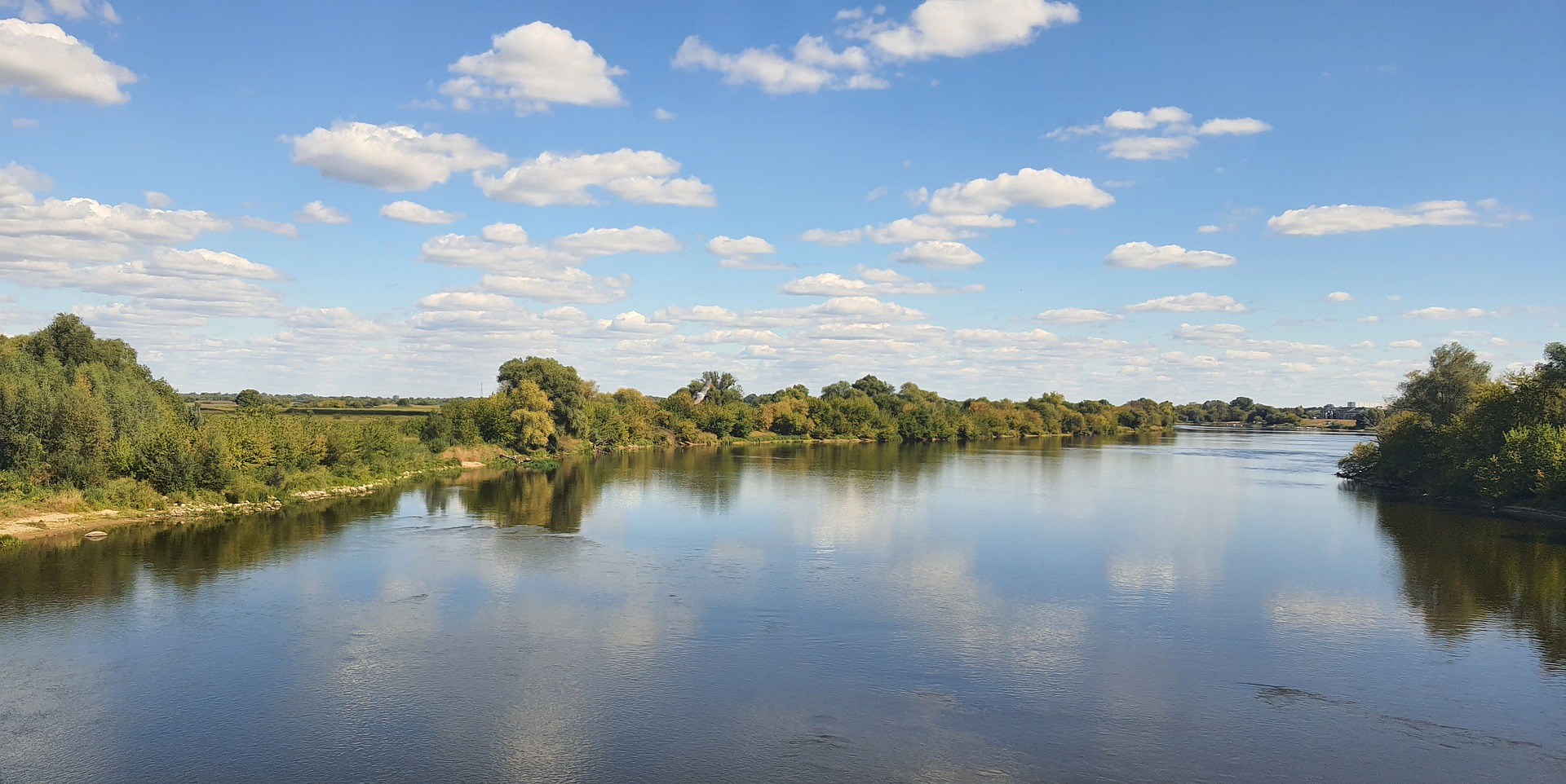 Przywrócono nocną żeglugę na Odrze w rejonie Widuchowej i Gryfina