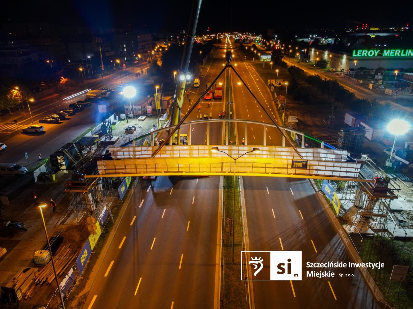 Szczecin. Montaż kładki zakończony