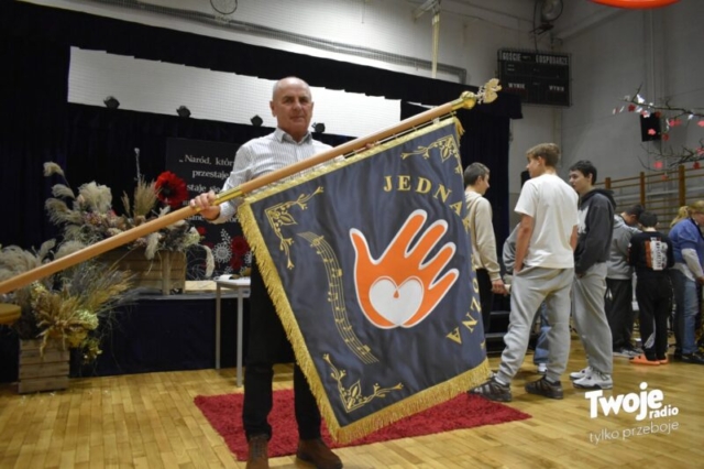 Młodzieżowy Ośrodek Socjoterapii Mirosław Rybkowski Sztandar