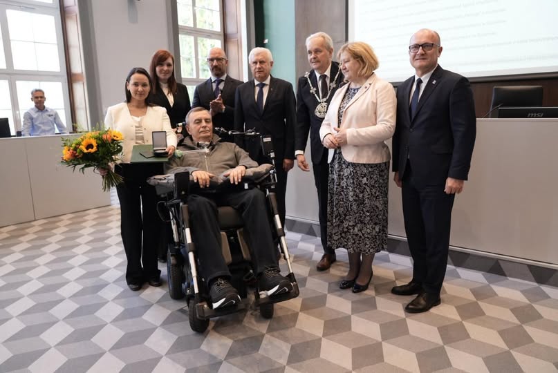 Robert Dymkowski uhonorowany medalem za zasługi dla Szczecina