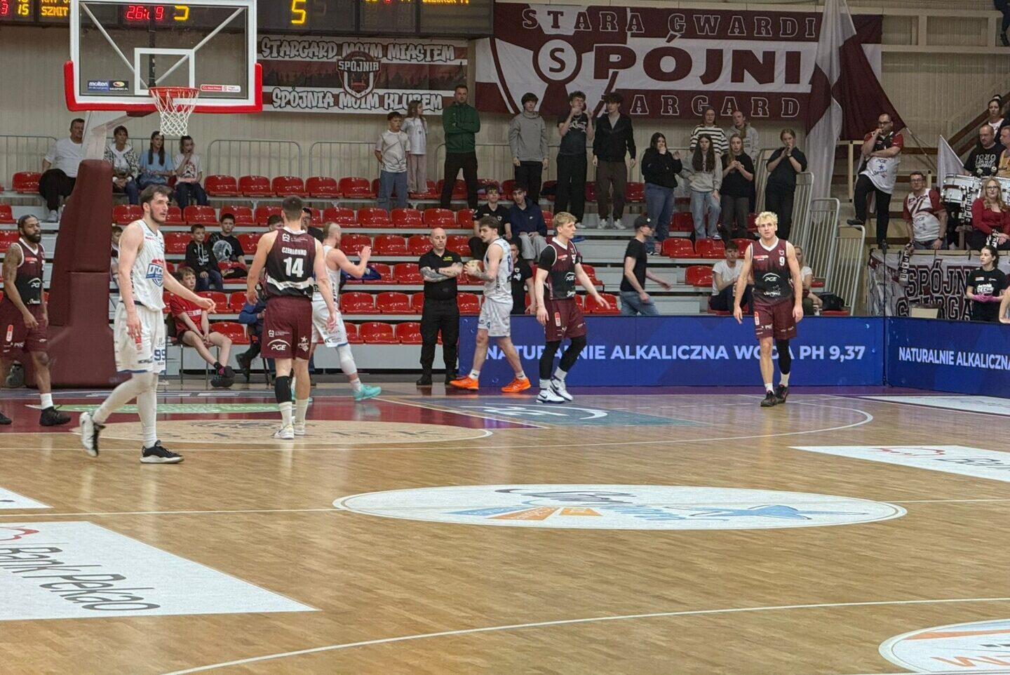 Spójnia przegrała z Decką i skomplikowała sobie sytuację w play-off